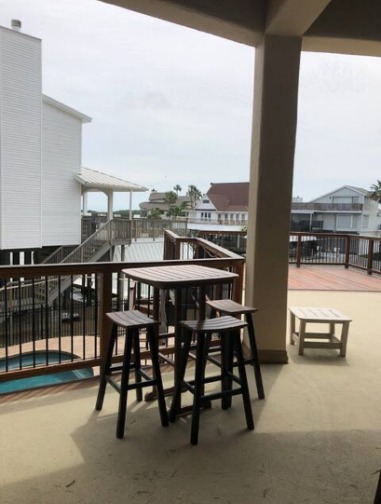 Covered balcony in Galveston